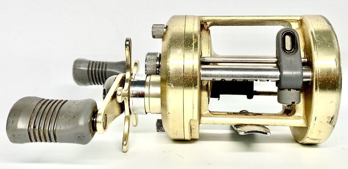 Shimano Calcutta 400 Bait Casting Reel “Japan Made” | eBay
