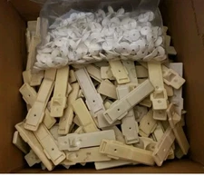 100 PIECE LOT- GATOR SECURITY TAGS+ PINS-ANTI-THEFT CLOTHING-BOX