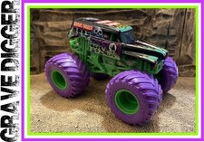 SPIN MASTER MONSTER JAM GRAVE DIGGER