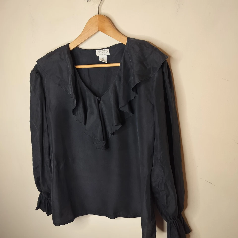 Blusa Top Vintage Express 100% Seda con Volantes Talla Pequeña Campagnie Internationale Foto 3 de 4