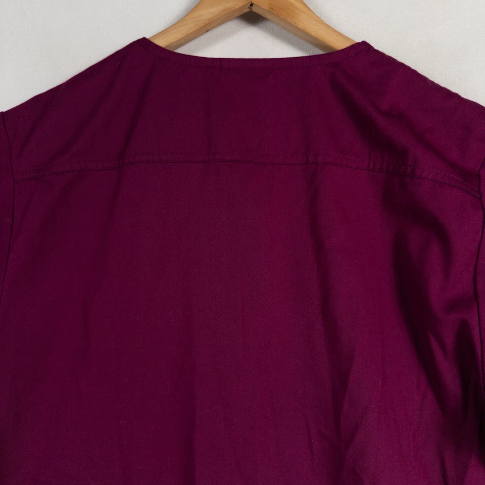 Blusa Médica Barco Essentials Adulto Unisex Talla Mediana Roja Borgoña Tres Bolsillos Foto 4 de 4