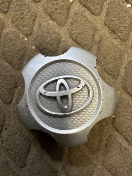 CENTER CAP FITS Wheel 17x6-1/2 Steel 06-12 RAV4 545631