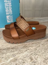 NIB REEF Women’s Cushion Vista Higher Sandals Vintage Tan Size 7.5