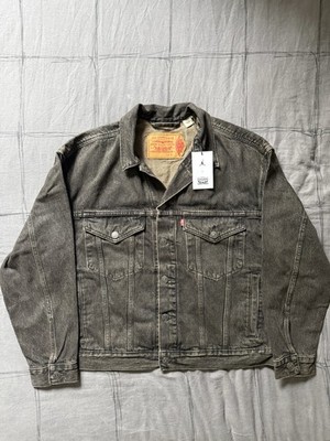 Größe M - Levi s x Nike Air Jordan 3 Denim Trucker Jacket Black Wings