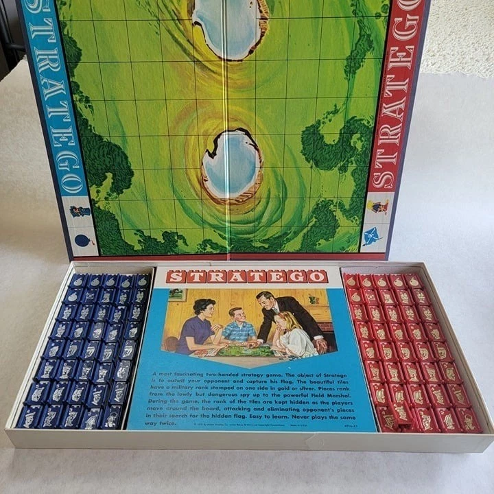 Vintage 1977 Stratego Board Game Milton Bradley Complete Strategy Game - Image 4 of 4