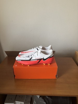 Nike Herrenschuhe Gr. 47 Fußball