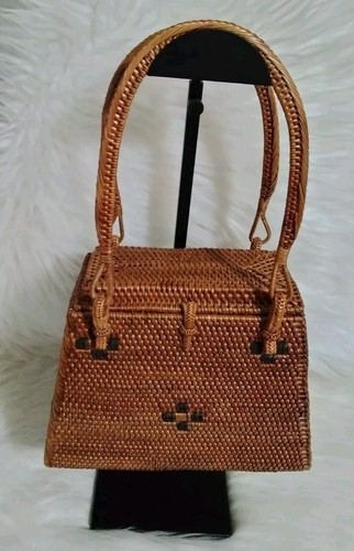 Handgefertigte Rattan Clutch Tasche - Bild 1 von 11