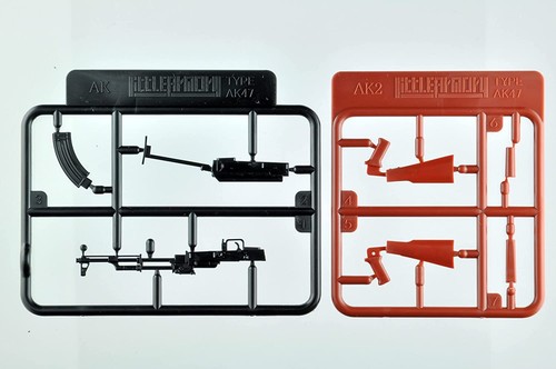 Little Armory LABC02 AK Assault Rifle Plastic Model 320975 - Picture 3 of 5