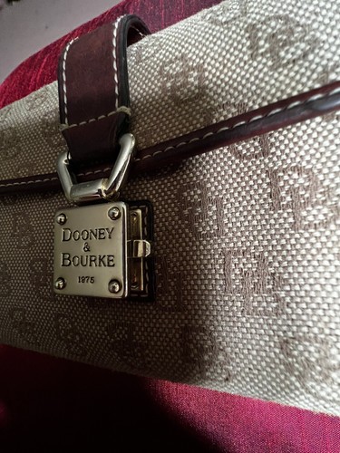 Dooney & Bourke Signature Monogram Checkbook Wallet Lock & Key Preowned - Picture 8 of 9