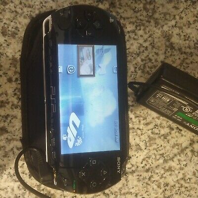 SONY PSP-1001 B2 Portable Game Console. Charger, 25 Games SONY PSP-1001 B2 Portable Game Console. Charger, 25 Games
