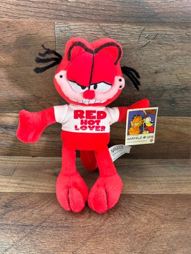 Garfield Red Hot Lover Nanco 9" with tag - Picture 2 of 4