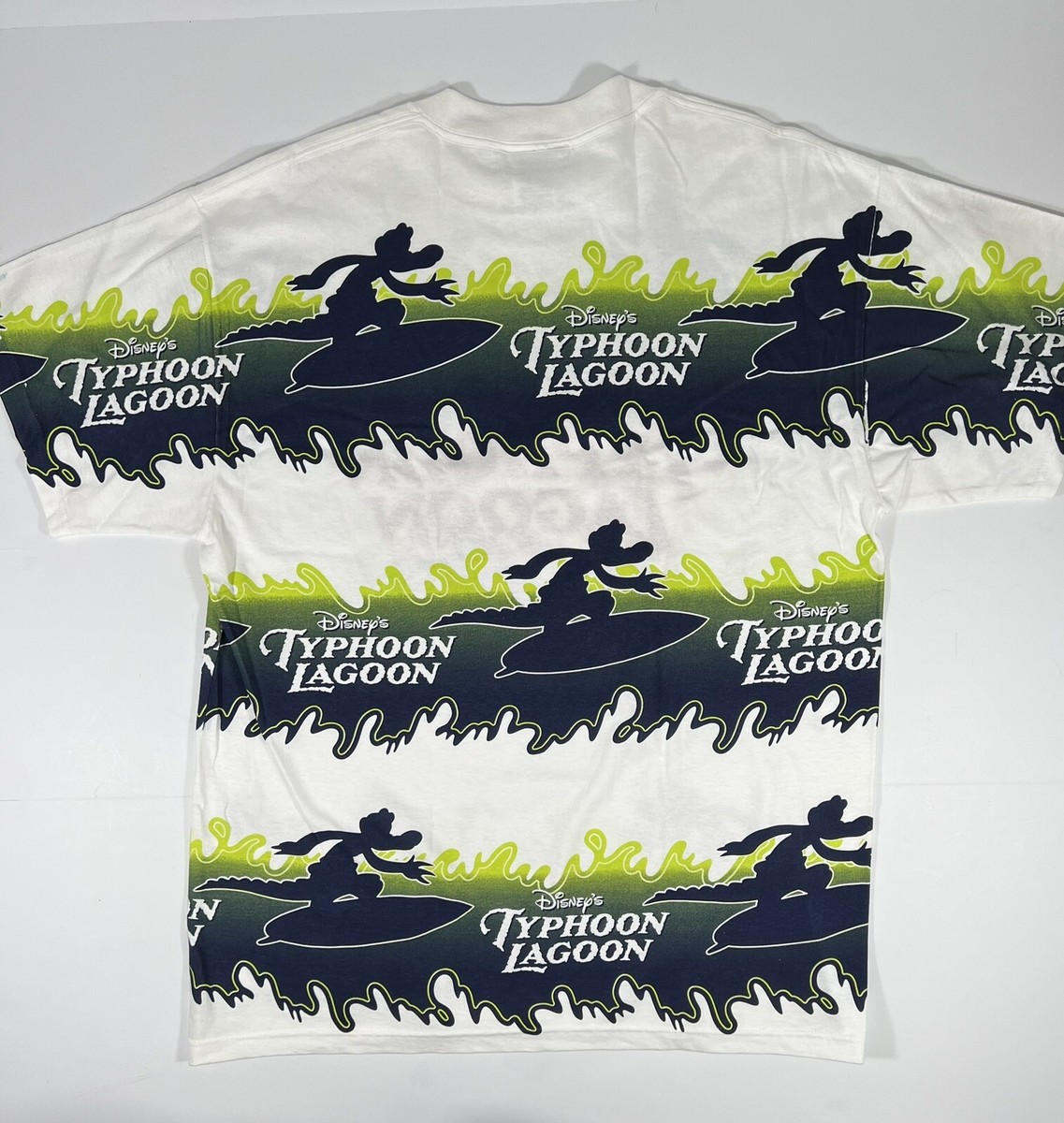 激レア 90s Disneyディズニー TYPHOON LAGOON Tシャツ DISNEY'S TYPHOON LAGOON AUTHENTIC SHIRT ALL PRINT VINTAGE