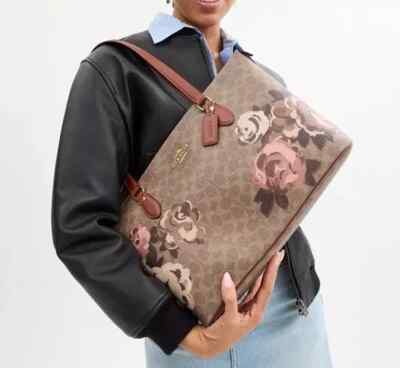 Coach Gallery Tote Bag In Signature Canvas With Rose Print CZ180