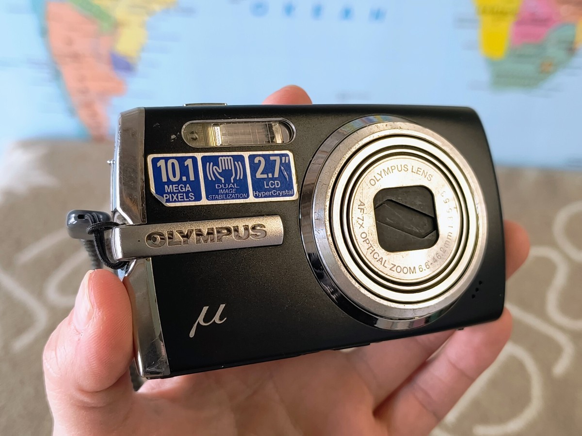 Olympus Stylus 1010 / µ (mju) 1010 10.1MP Digital Camera - Black