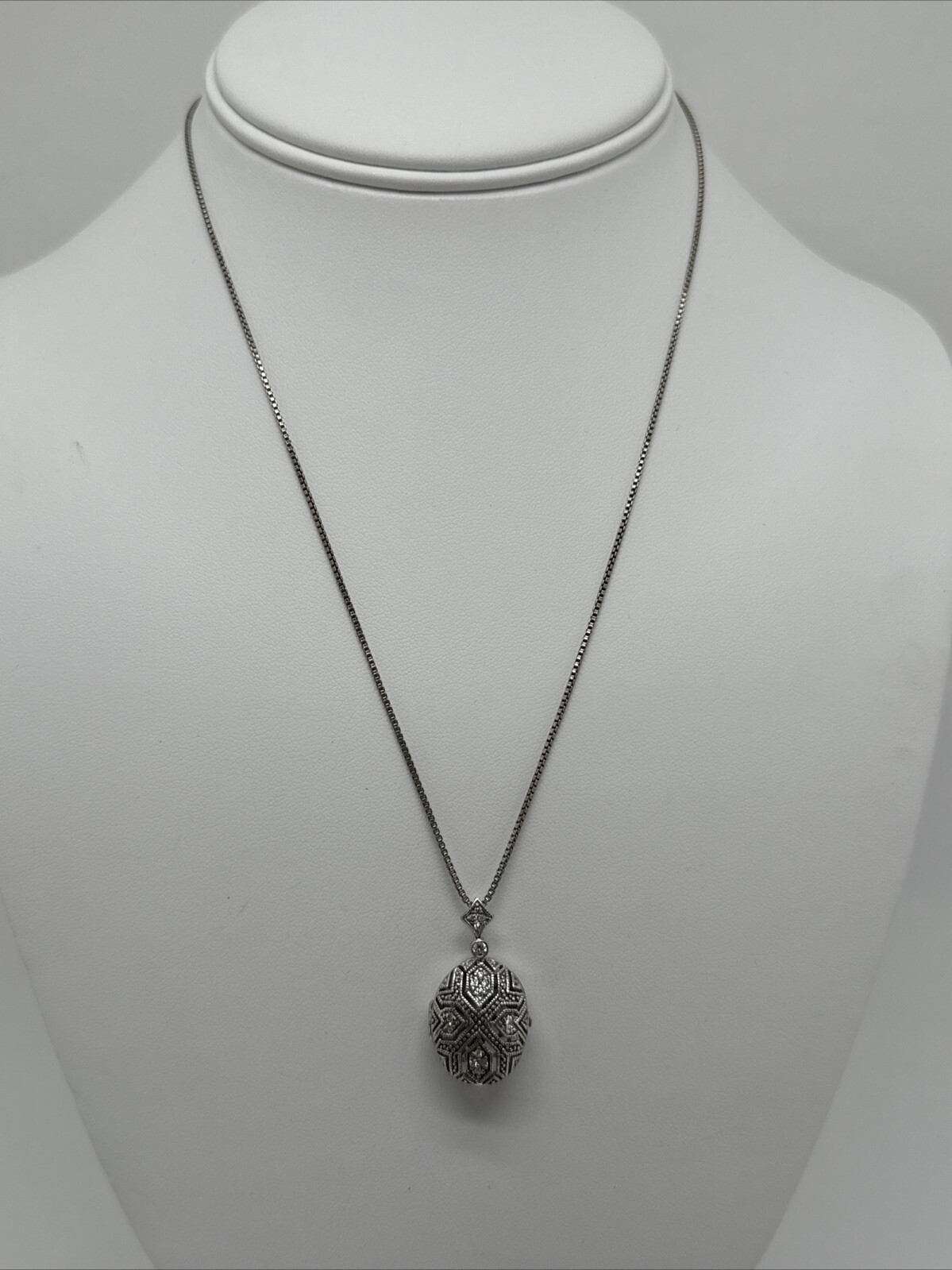 Sterling Silver Diffuser Locket Pendant Necklace … - image 3