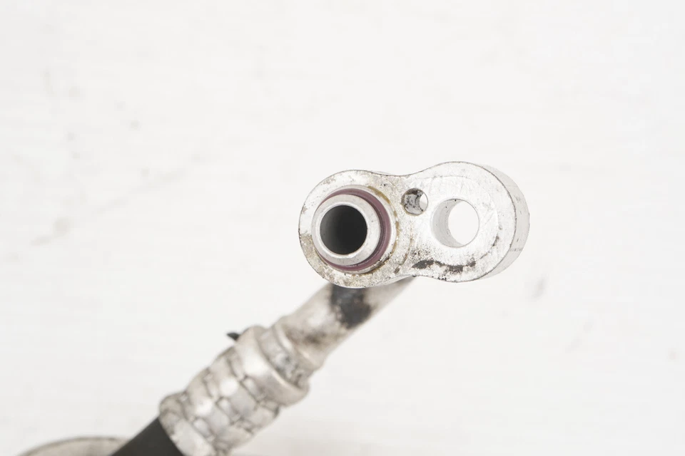 2012 - 2014 MERCEDES-BENZ C300 W204 AC MANGUEIRA DE TUBO DE AR CONDICIONADO 2048301916 FABRICANTE DE EQUIPAMENTO ORIGINAL - Imagem 3 de 4