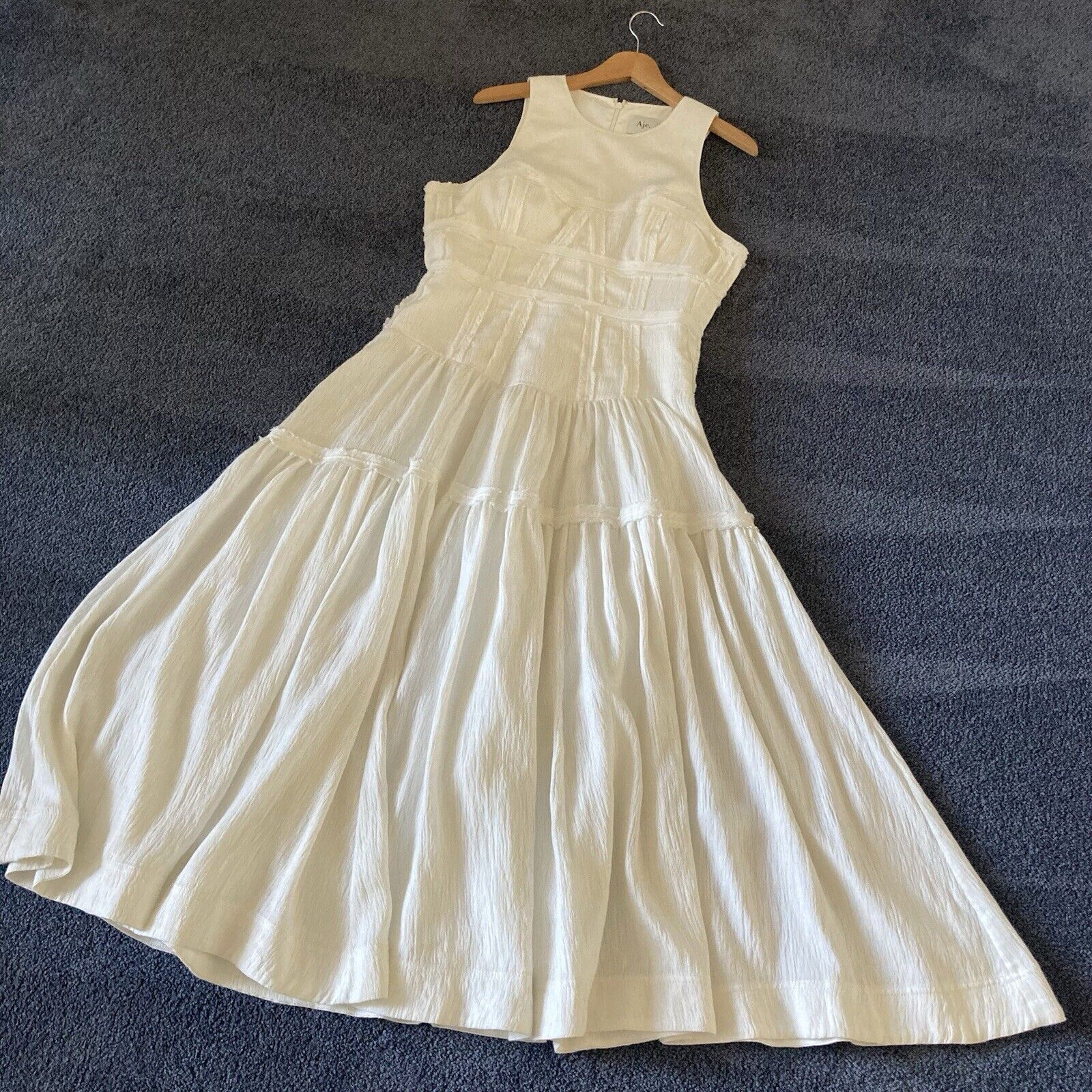 Picture 1 of 20