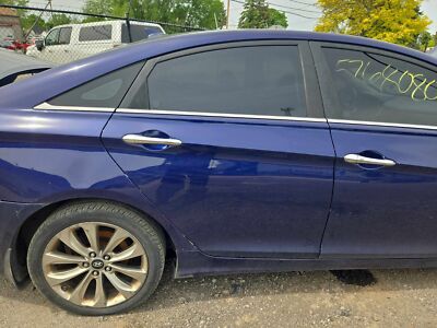 Used Rear Right Door Assembly Rear Side fits: 2011 Hyundai Sonata electric VIN C