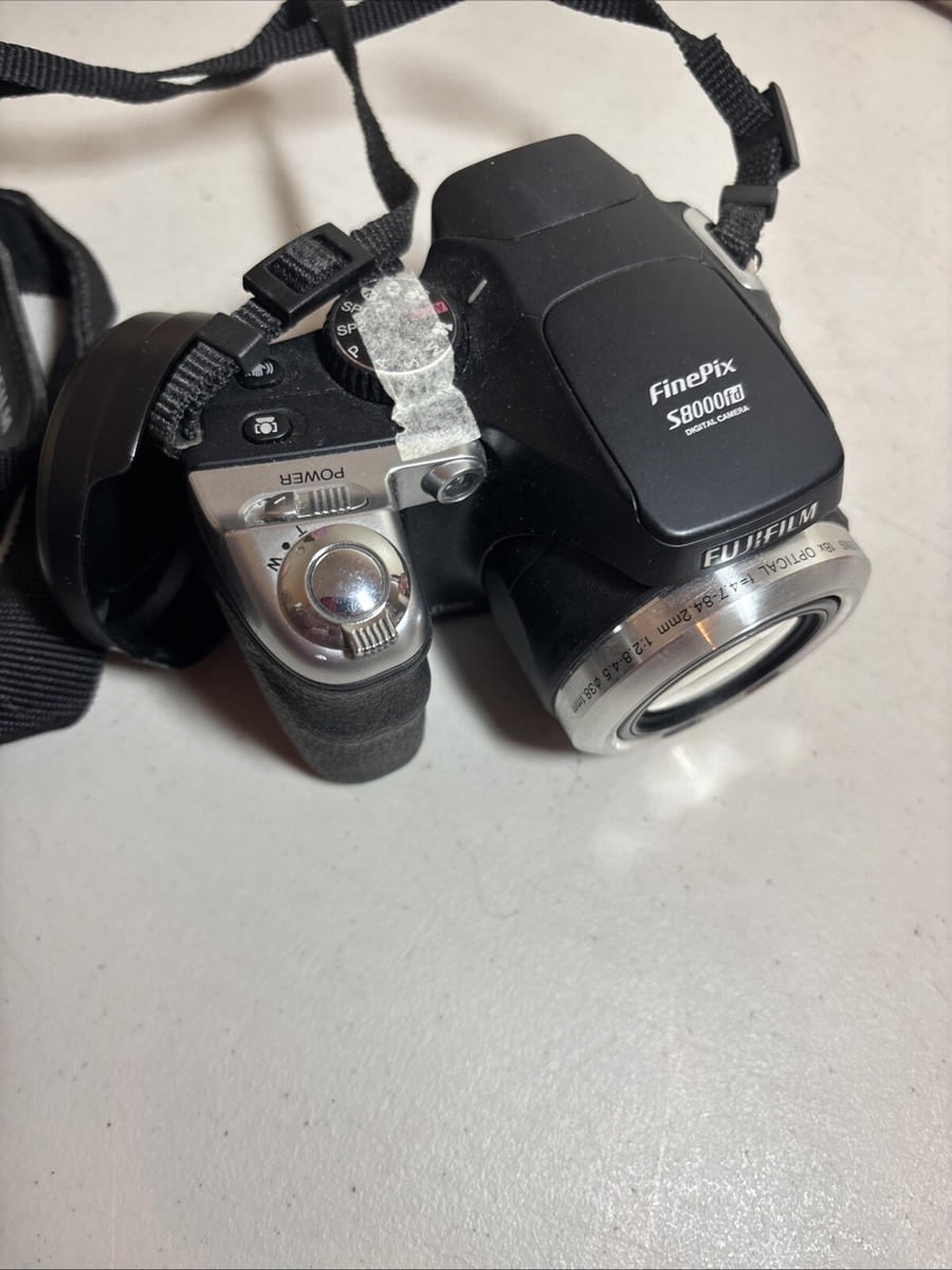 Fujifilm FinePix S Series S8000fd 8.0MP Digital Camera - Black see