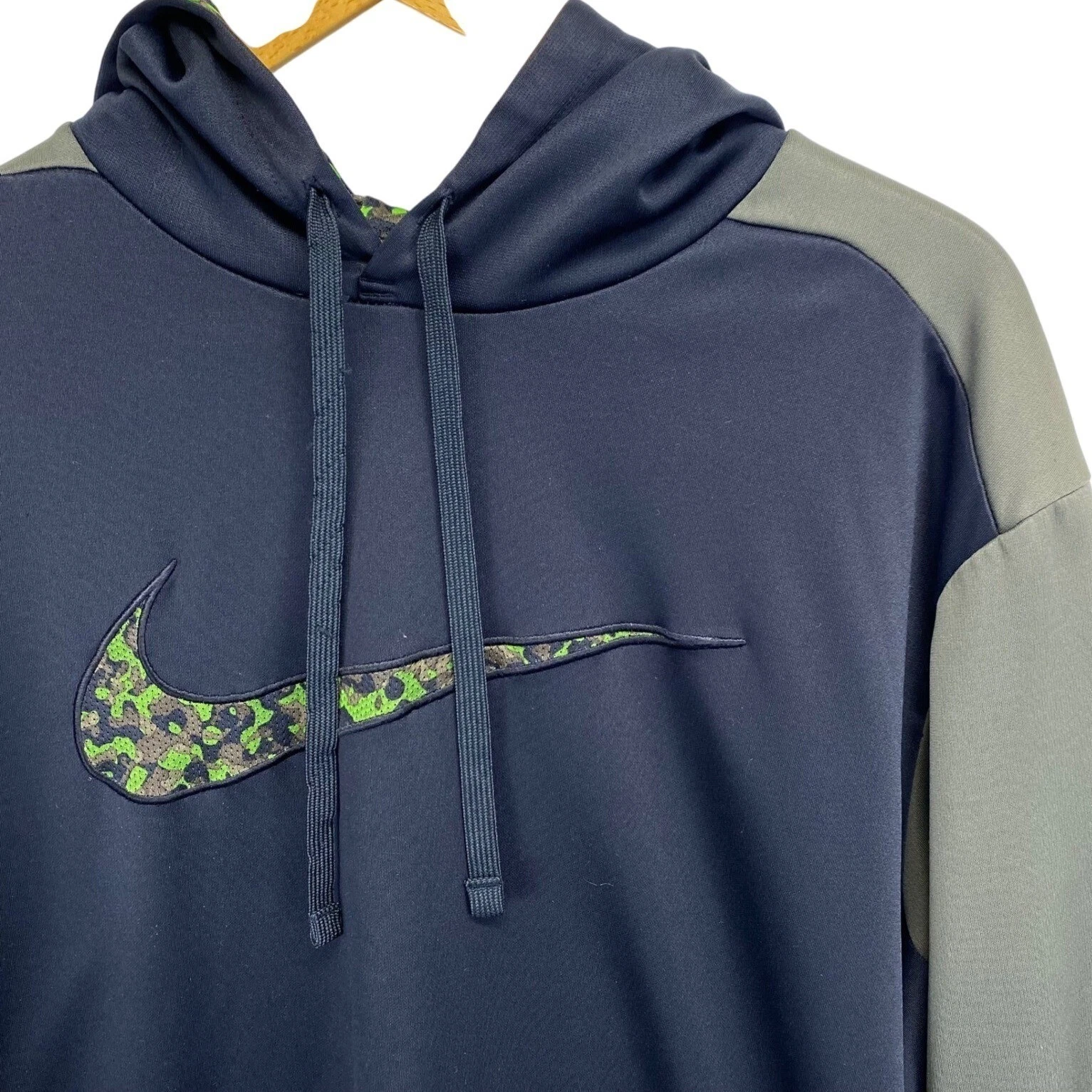Nike Therma-FIT Hoodie Black Olive Green Black Camo Swoosh Mens XL Sweatshirt