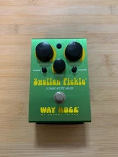 Way Huge Swollen Pickle WHE401S MkIIS Jumbo Fuzz Guitar Pedal