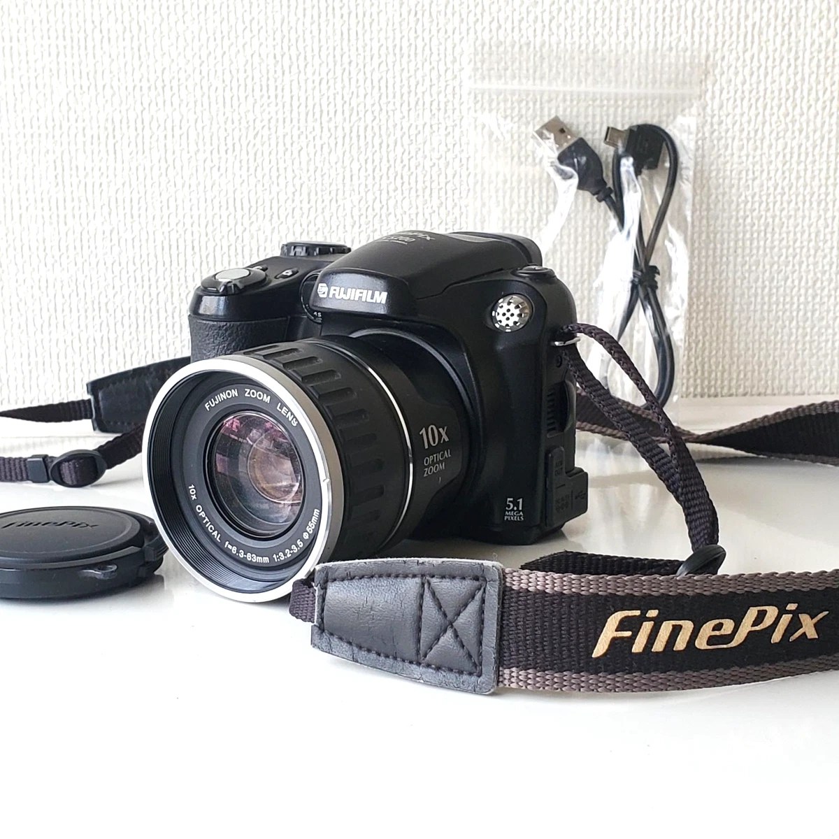 Fujifilm FinePix S1500 - Appareil Photo Numérique Compact Noir, Très Bon état