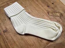 Vintage cremefarbene Kinders&ouml;ckchen - unbenutzt