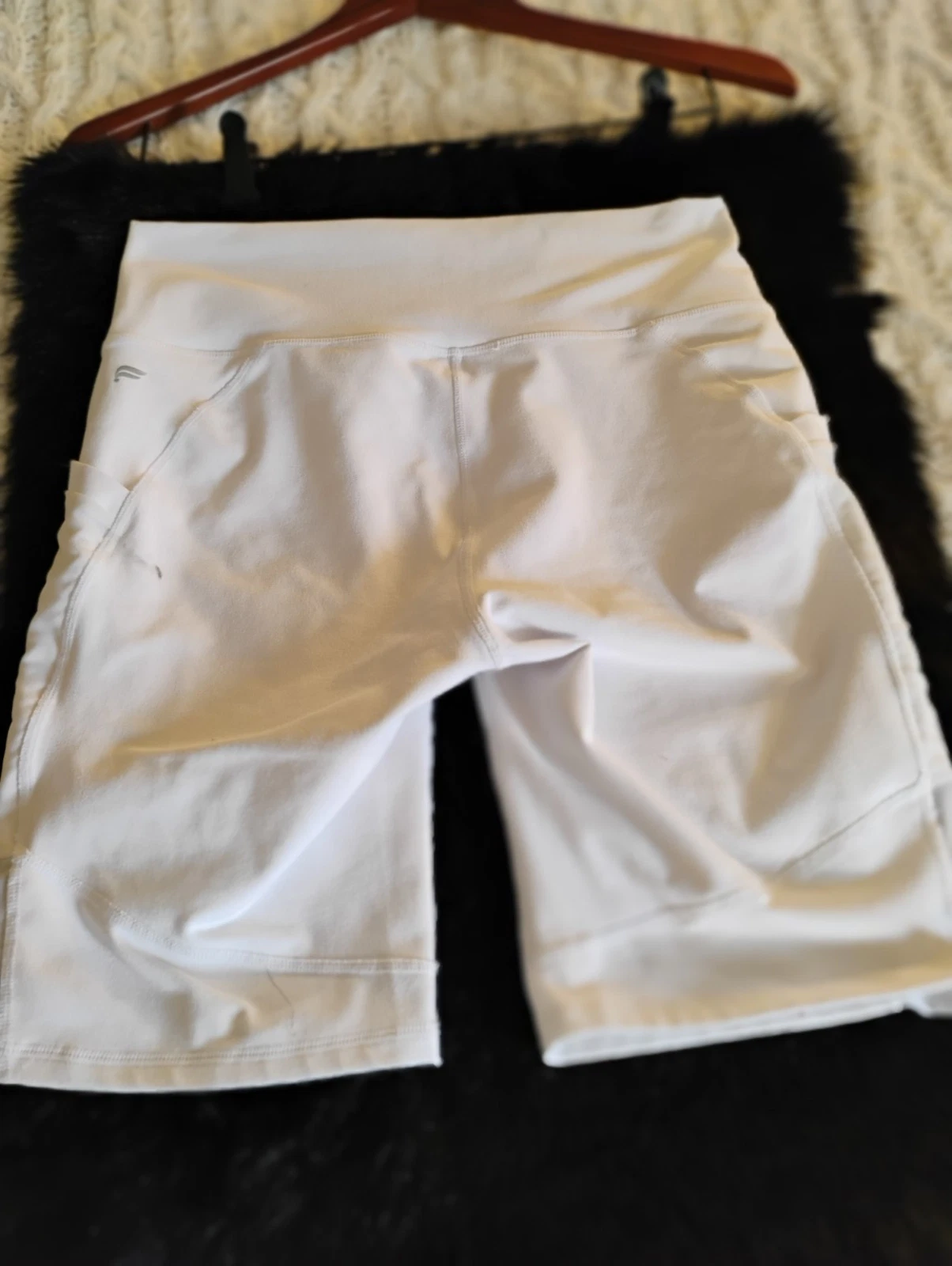 fabletics powerhold high-waisted slimming mesh detail pockets leggings