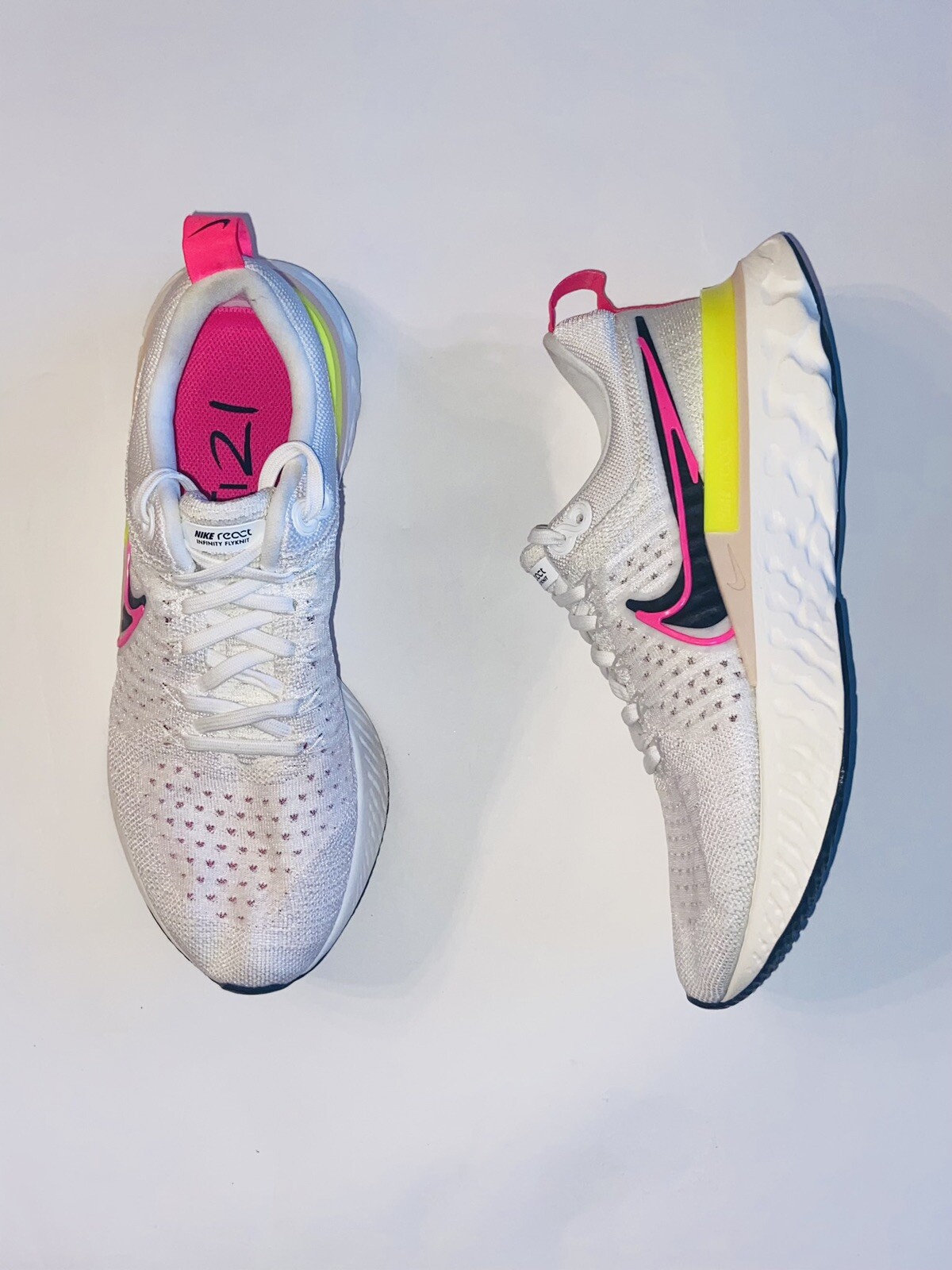 Nike React Infinity Run Flyknit 2 Women Size 9 Running Shoes Sneakers DJ5396-100