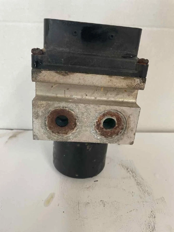 Chevrolet Trailblazer 2007-2009 ABS bomba de freno antibloqueo y módulo OEM Foto 4 de 4