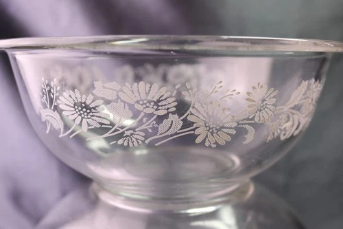 Pyrex Corning USA Colonial Mist 9 " Mixing Bowl # 325