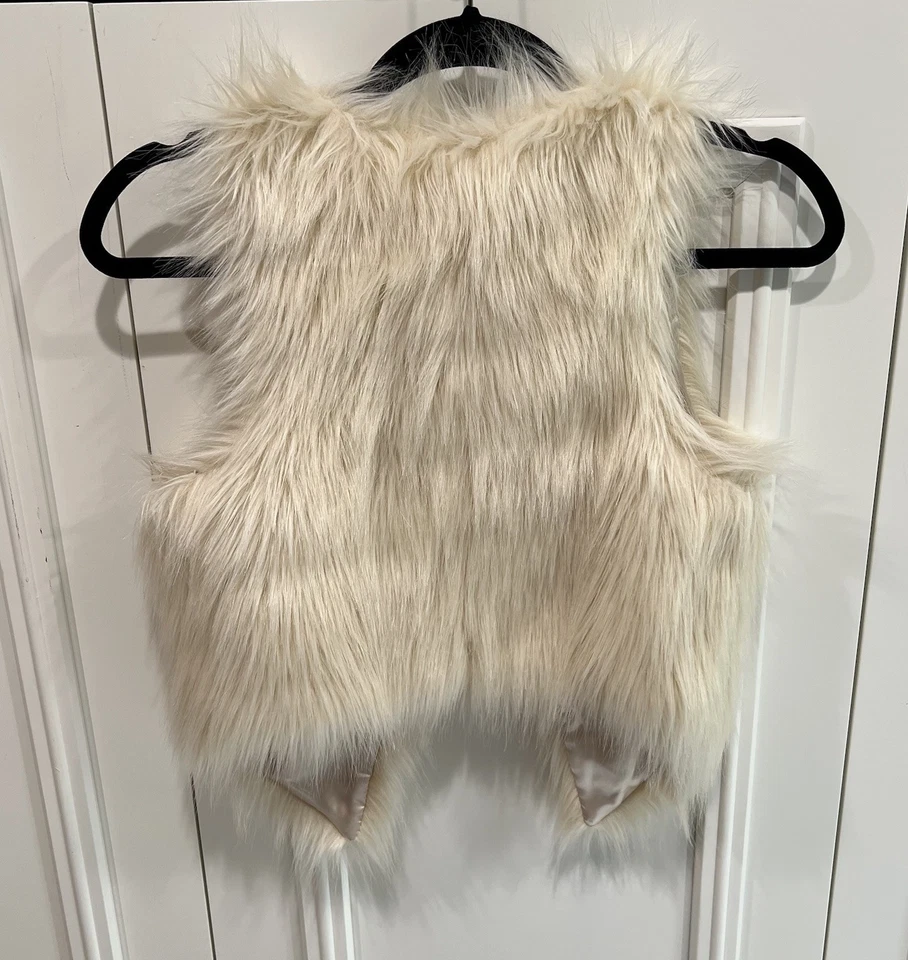 Colete Feminino H&M Divide Marfim Pele Sintética Tamanho 2 Crop Boho Festival Hippie - Imagem 2 de 4