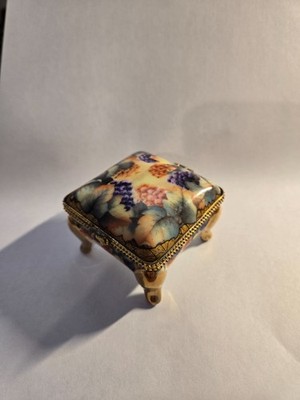 Elan Gallery porcelain jewelry box Designed in England