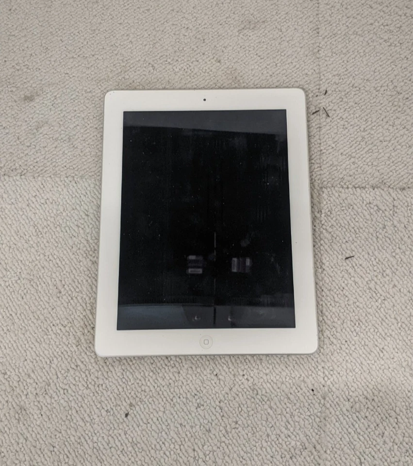 Apple iPad 4th Generation 32GB Silver A1458 WiFi Only TESTED - Image 2 of 4