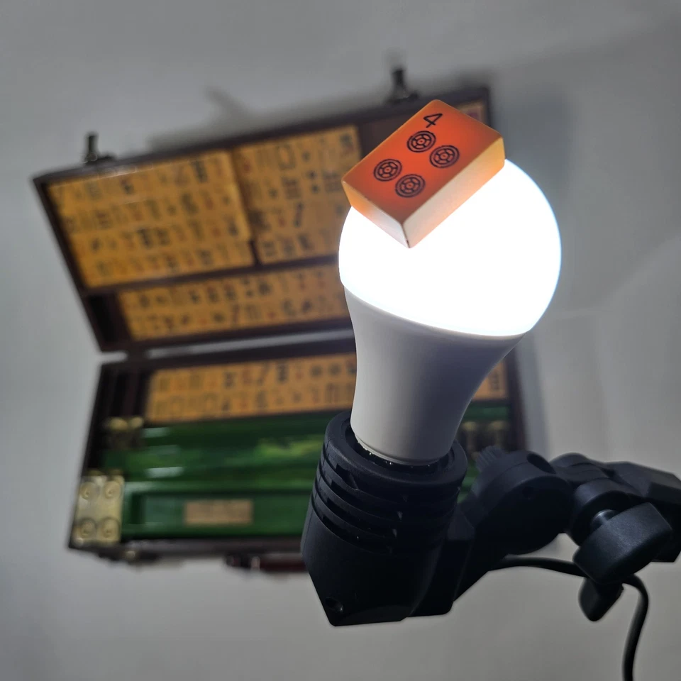 Vintage METRO GAMES MahJong set Bakelite Tiles (152) & Racks (4) M S COWEN & Co. - Image 2 of 4