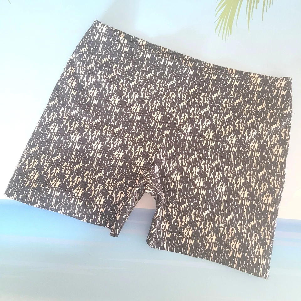 Pantalones Cortos Courtenay 16P Elastizados Negros Blancos Pull On Fácil Ancho Elástico Foto 2 de 4