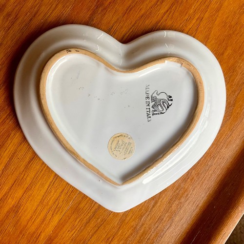 Piatto cuore uccellino ceramiche D’Arte Sambuco Deruta Italia ceramica blu e bianco - Foto 10 di 22