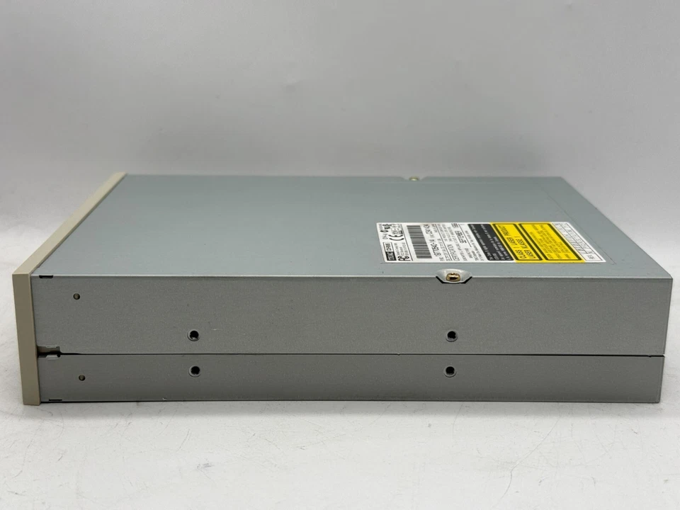TEAC CD-R58S (8x24) SCSI Burner - Image 4 of 4