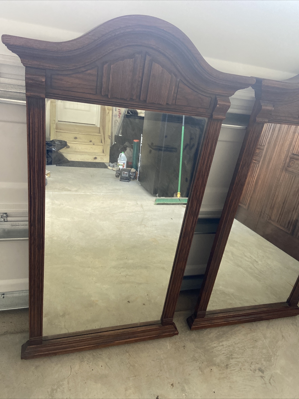 Ethan Allen Royal Charter Oak Vintage Jacobean Style Pair Wall Mirrors