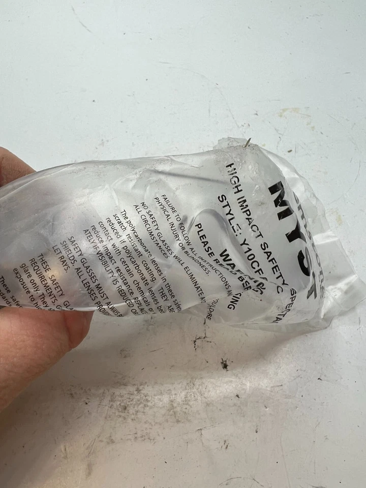 (CANTIDAD 1) Gafas de seguridad de alto impacto Magid Y10CFAFC con lentes preciosas Myst Clear Foto 2 de 4