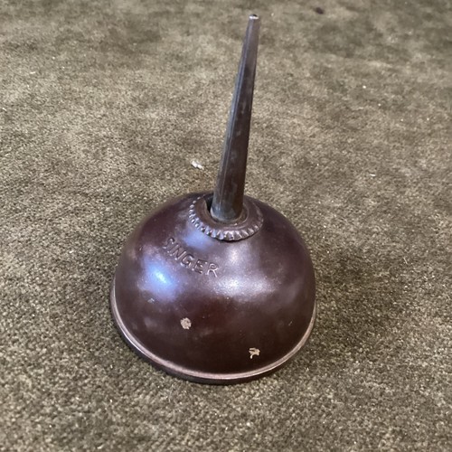 Vintage kleine Singer Nähmaschine verkupfert Daumen drücken Öl Dose 2" Durchmesser