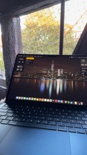 Macbook Air M4 + Midnight Blue mit Garantie