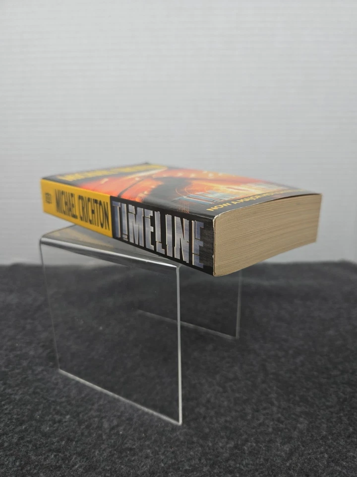 Timeline - Paperback By Michael Crichton - Foto 3 de 4