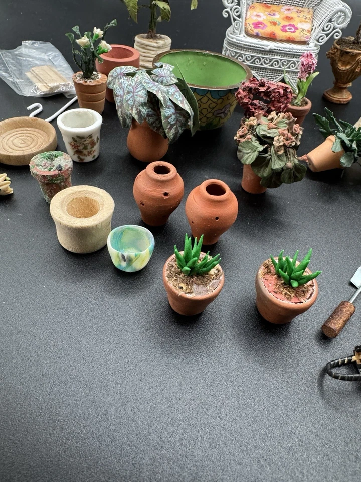 Dollhouse Miniature 1:12 Garden Plant Flowers Lot - Image 3 of 4