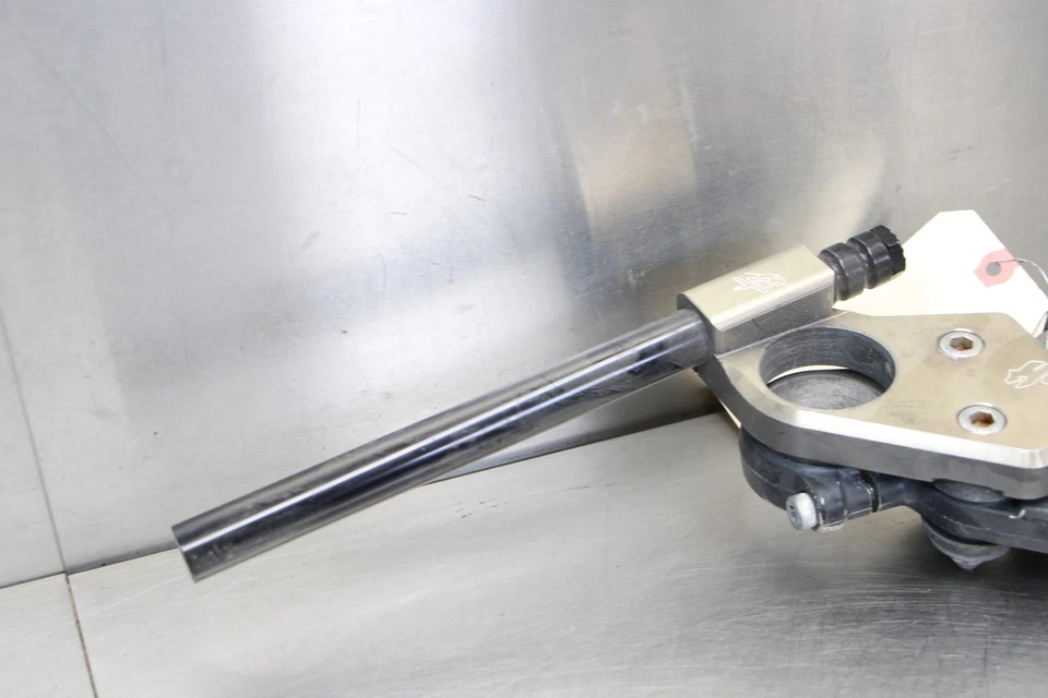 99-07 SUZUKI HAYABUSA FORKS UPPER TRIPLE TREE CLAMP CLIPONS Foto 4 de 4