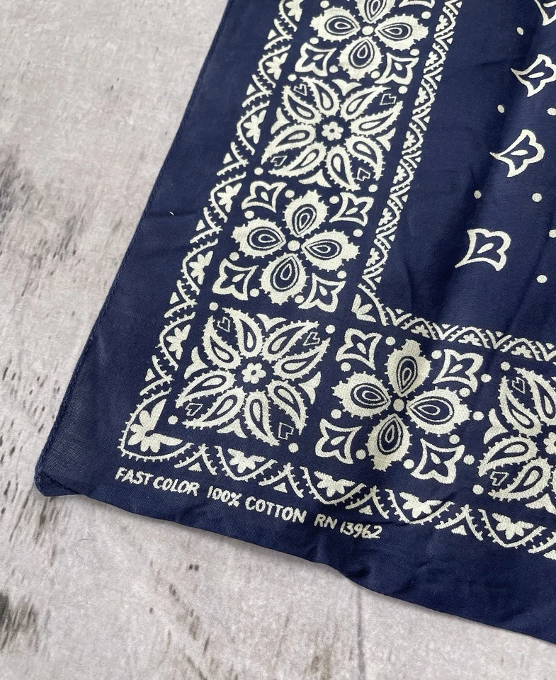Bandana occidental azul índigo verdadera vintage de los años 60 color rápido 100 % algodón RN 13962 Foto 2 de 3