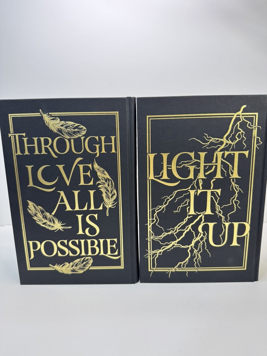 Fairyloot Exclusive Crescent City Books Sarah J. Maas Special Ed