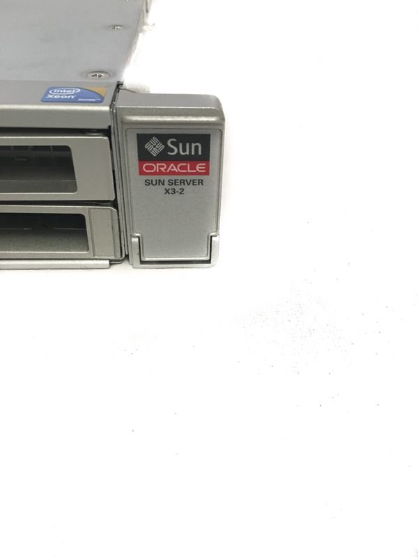 ORACLE SUN FIRE X3-2 X4170 M3 2x2.2 GHz, 64GB RAM, 2x300GB