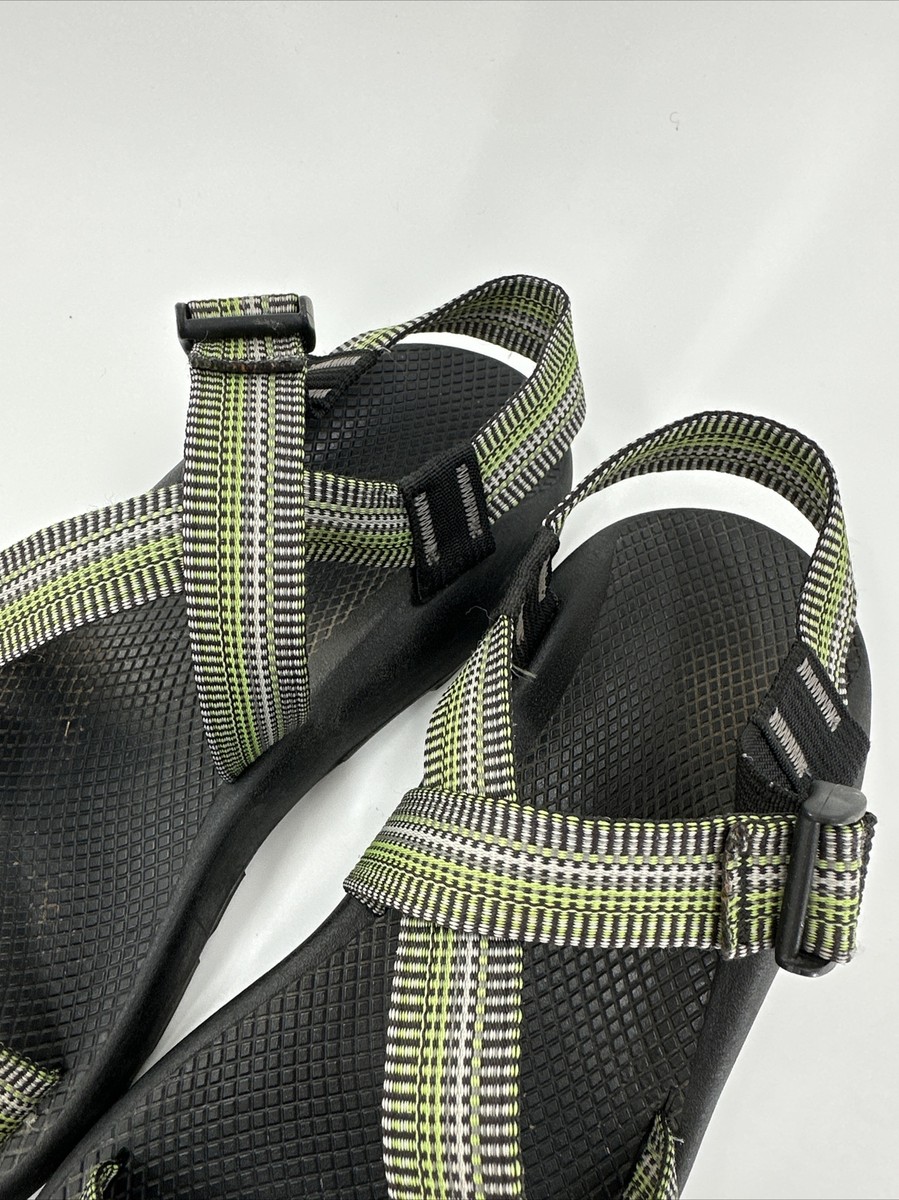 CHACO Mens Green Classic Sandals Black Adjustable Strap  display picture 1
