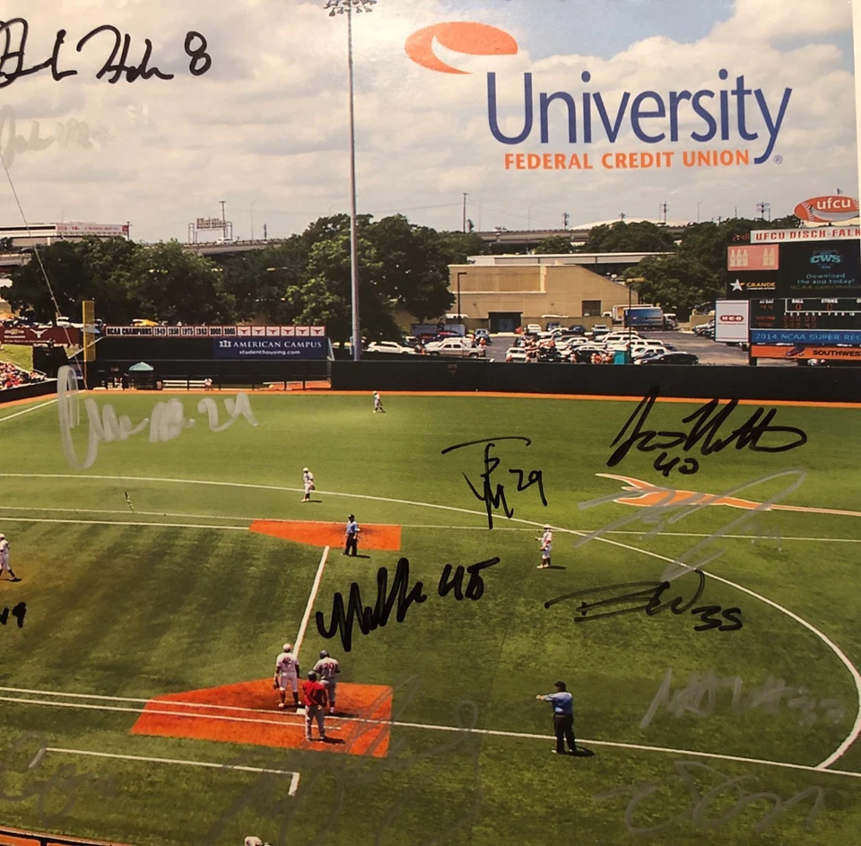 Póster firmado por la NCAA de béisbol Texas Longhorns Universidad Federal Credit Union Foto 4 de 4